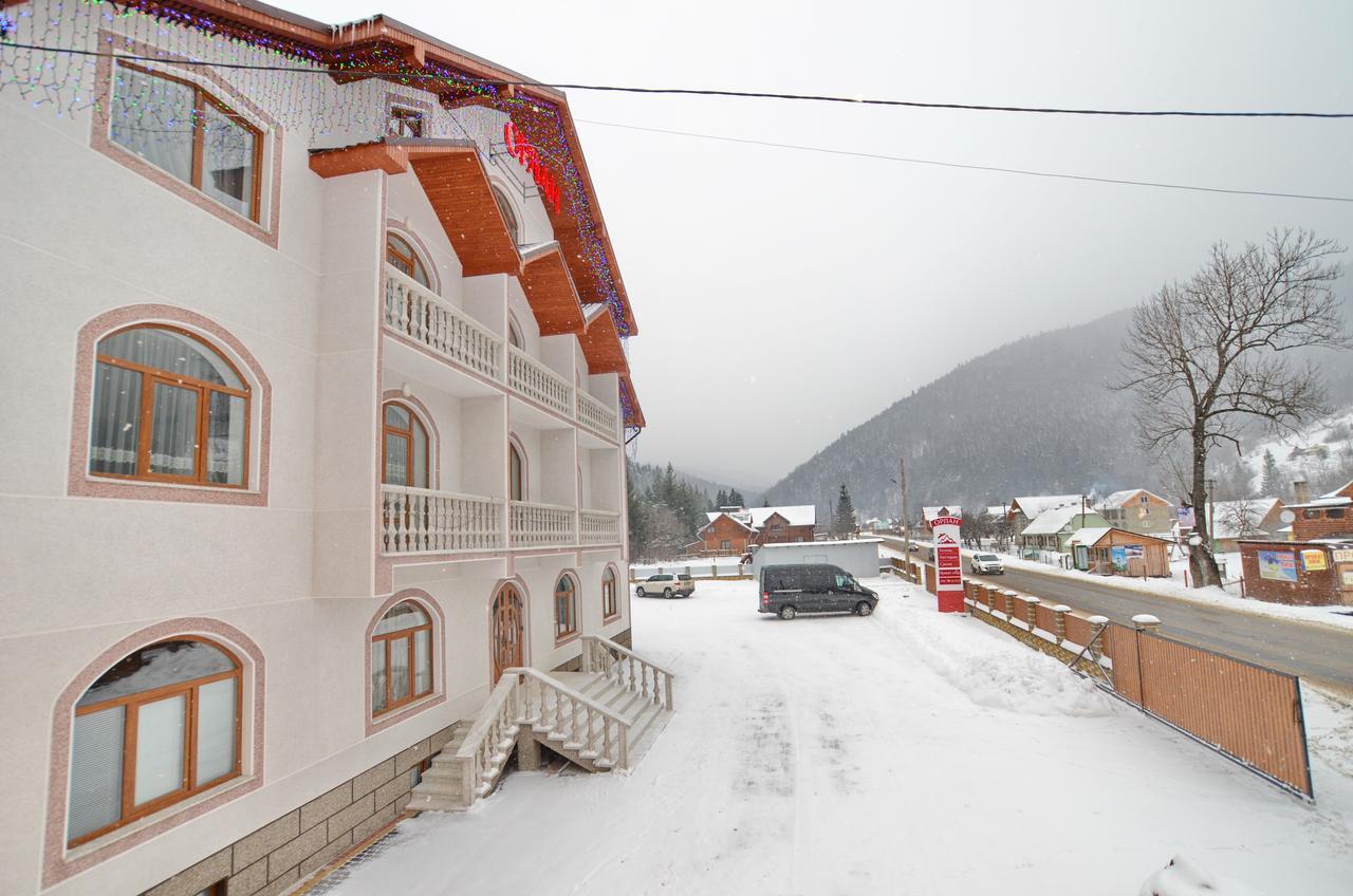 Apart-Hotel Orlan Mykulychyn Exterior foto